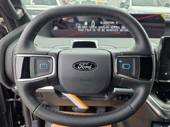 2026 Ford Expedition-16