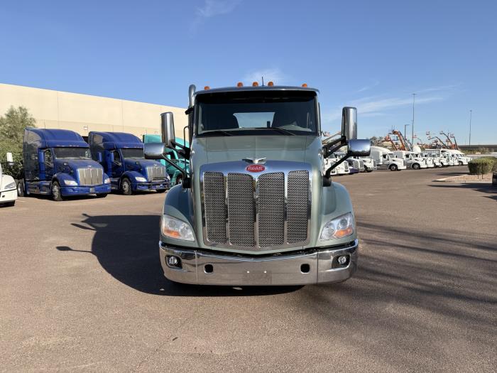 2021 Peterbilt 579-7