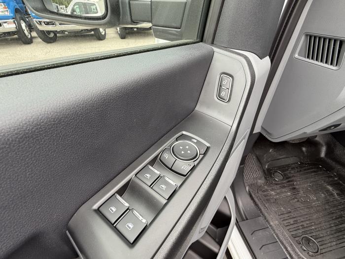 New 2026 Ford F-550 - photo 13