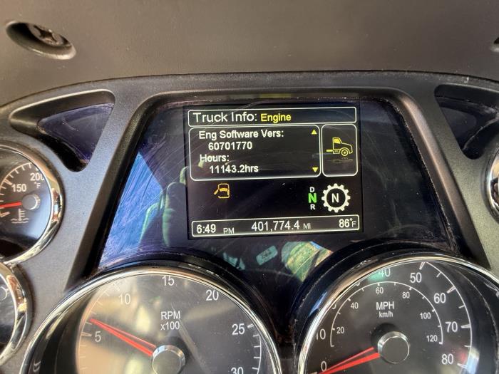 2020 Peterbilt 579-11