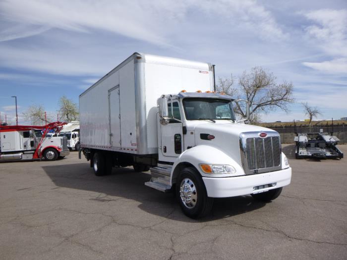 2020 Peterbilt 337-1