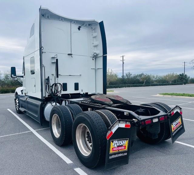 2021 Peterbilt 579-6