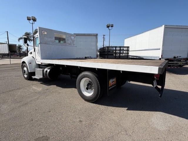 2020 Peterbilt 337-4