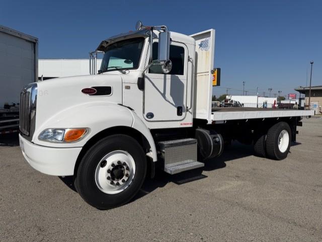 2020 Peterbilt 337-2