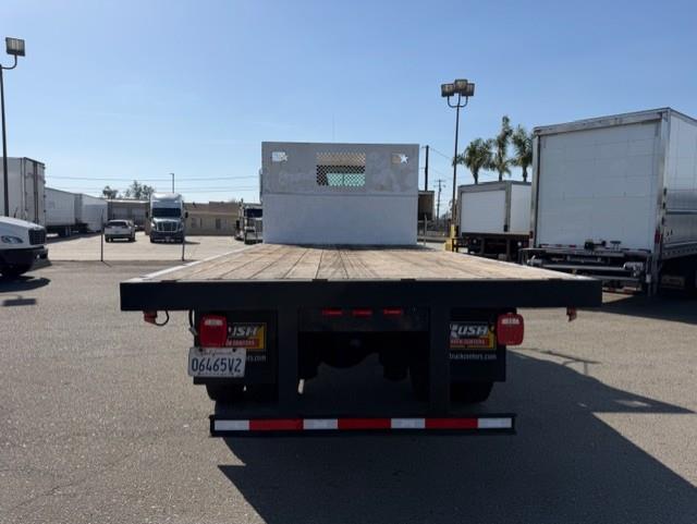 2020 Peterbilt 337-5