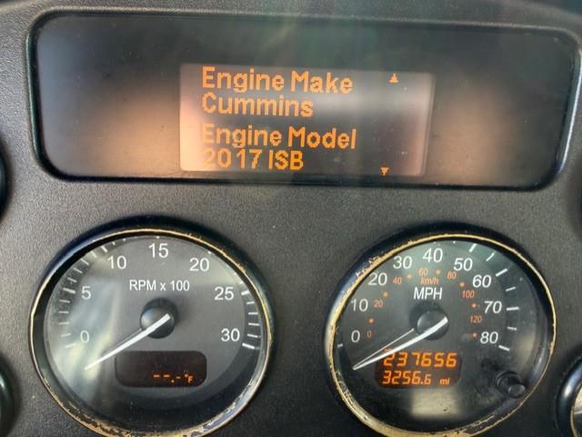 2018 Peterbilt 325-12