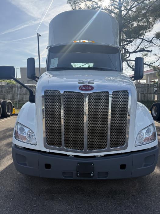 2021 Peterbilt 579-2
