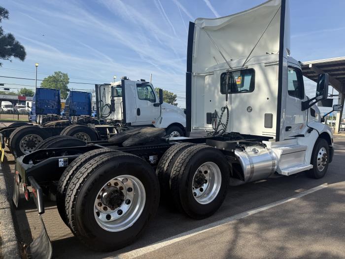 2021 Peterbilt 579-7