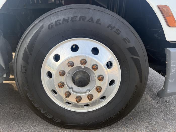 2021 Peterbilt 579-9