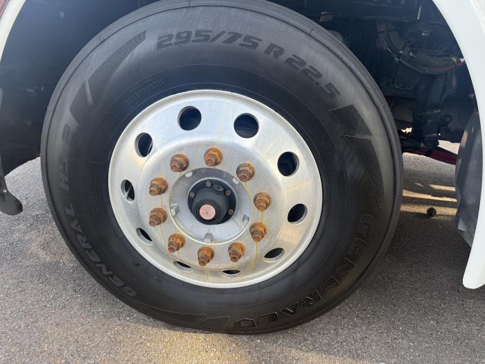 2021 Peterbilt 579-15