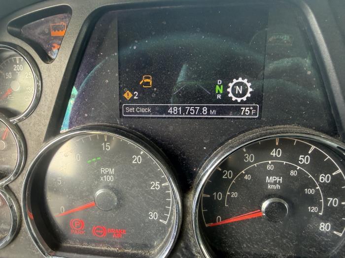 2022 Peterbilt 579-18