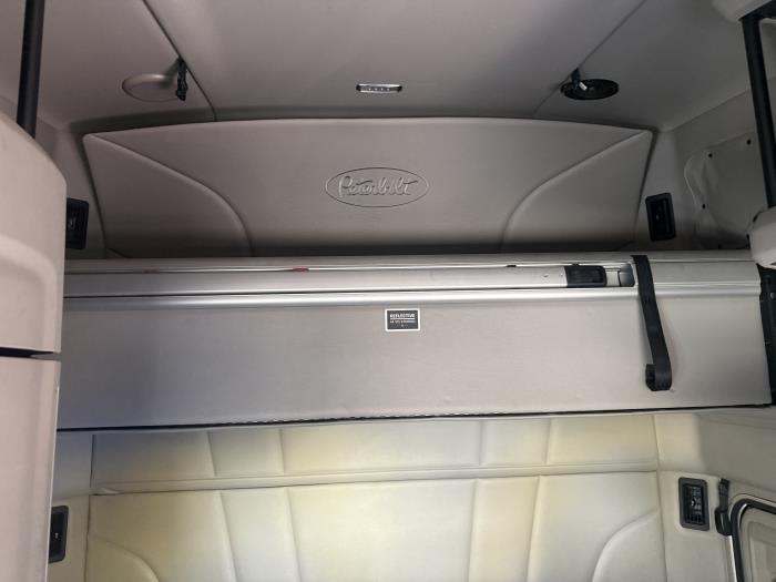 2022 Peterbilt 579-21