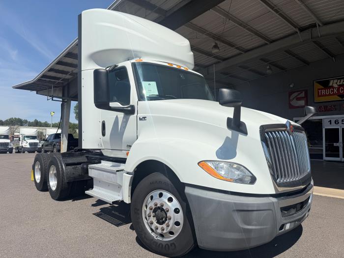 2020 International LT625-5