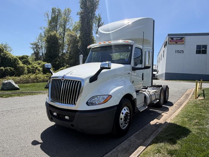 2022 International LT625-0