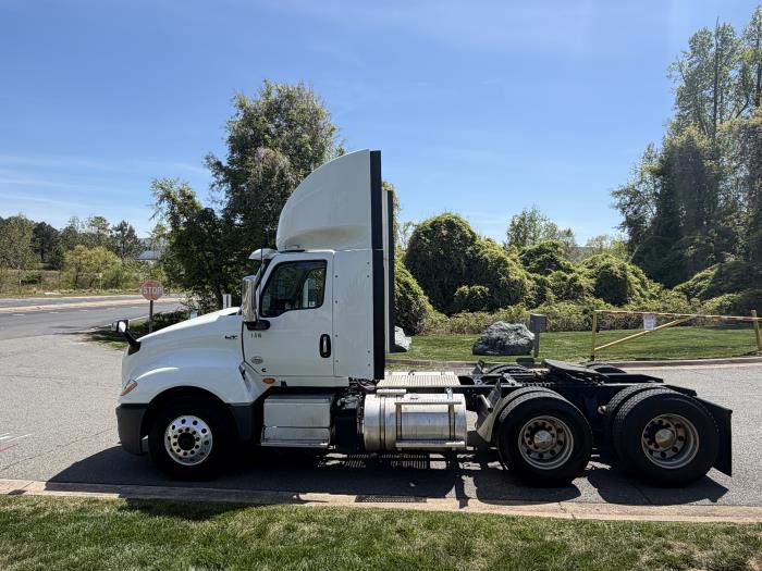 2022 International LT625-7