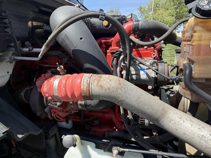 2022 International LT625-9