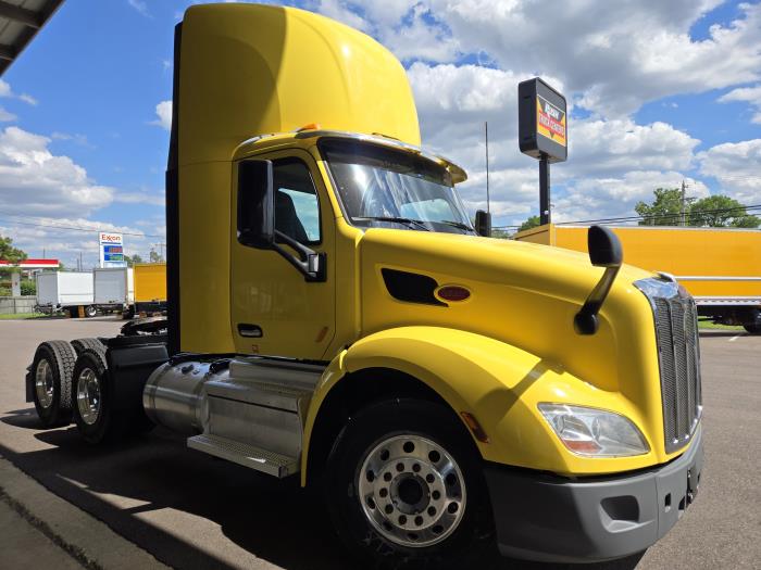 2021 Peterbilt 579-1