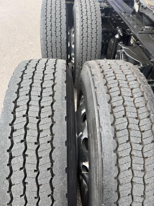 2022 Peterbilt 579-9