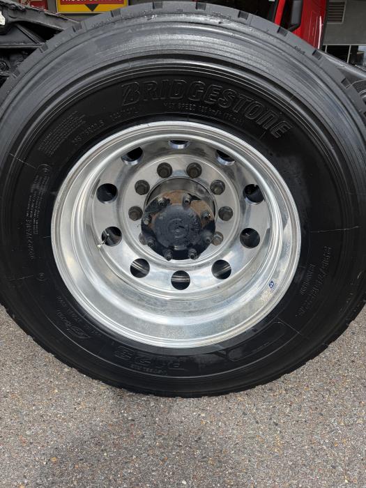 2022 Peterbilt 579-10