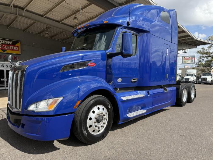 2022 Peterbilt 579-0