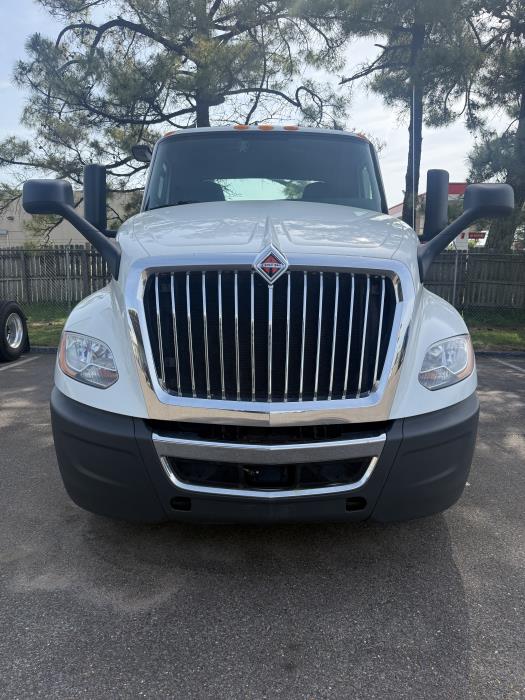 2021 International LT625-1