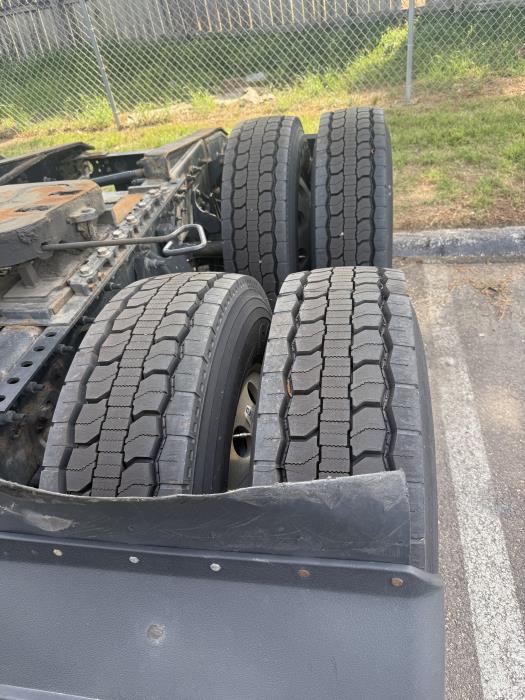 2021 International LT625-9