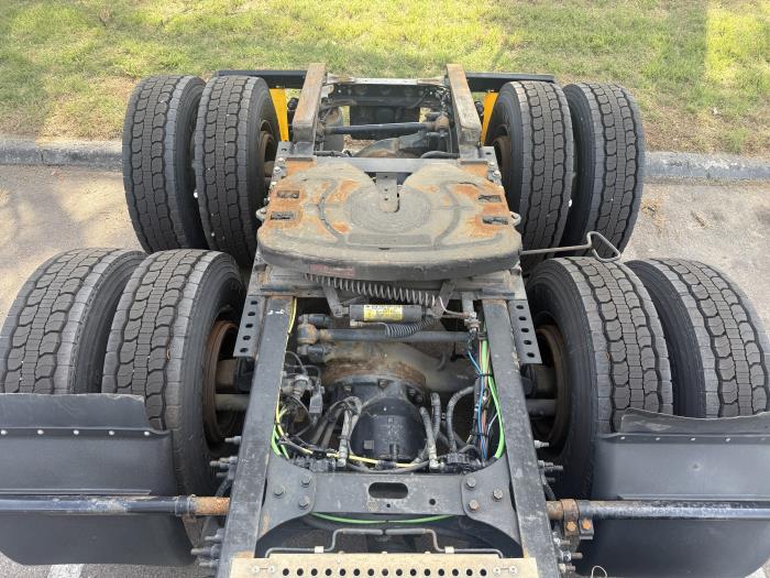 2021 International LT625-10