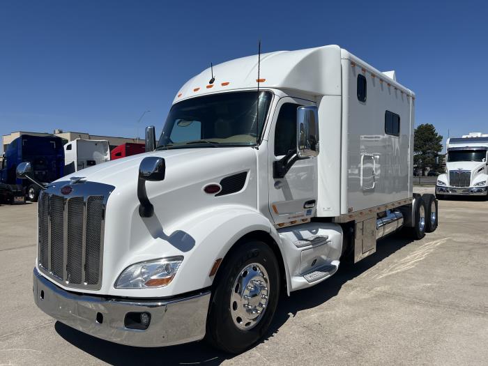 2015 Peterbilt 579-0