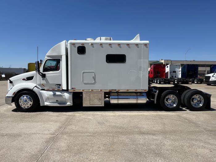 2015 Peterbilt 579-1