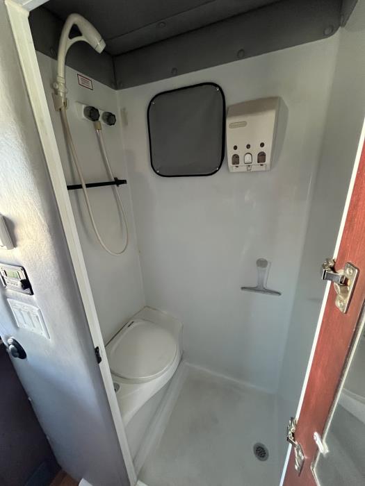 2015 Peterbilt 579-18