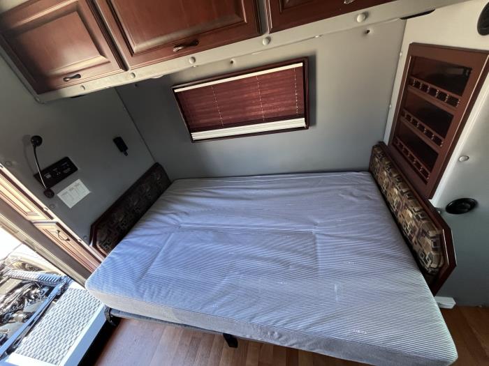 2015 Peterbilt 579-21