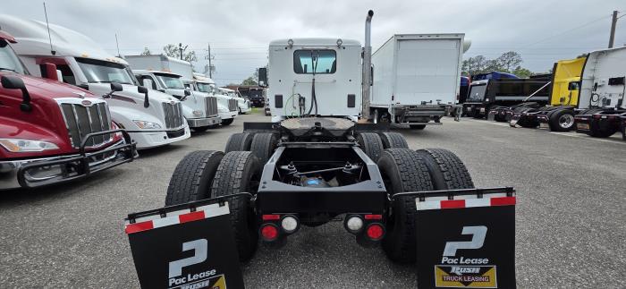 2023 Peterbilt 567-3