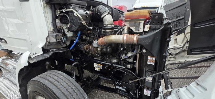 2023 Peterbilt 567-17