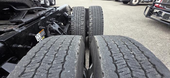 2023 Peterbilt 567-20