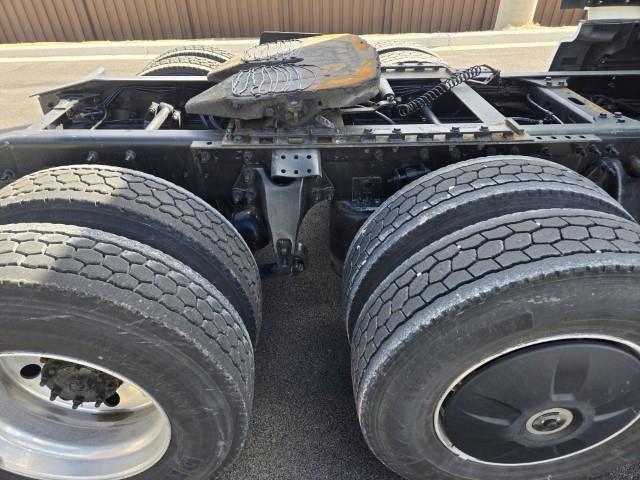 2022 International LT625-20