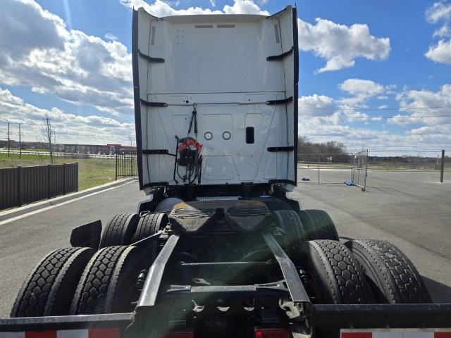 2022 International LT625-5