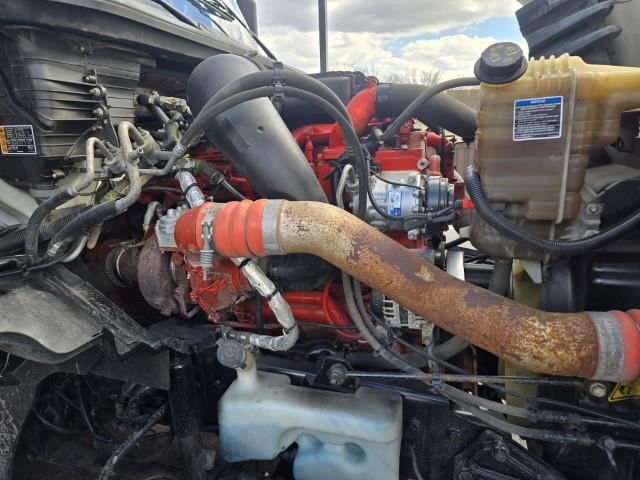 2022 International LT625-25