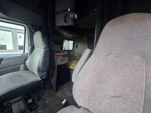 2022 International LT625-24