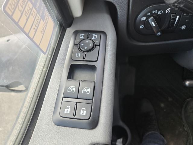 2022 International LT625-16