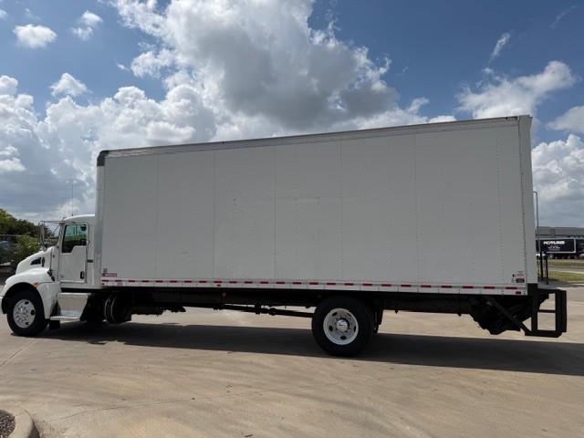 2022 Kenworth T270-2