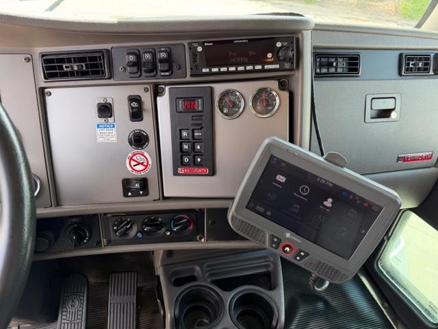 2022 Kenworth T270-21