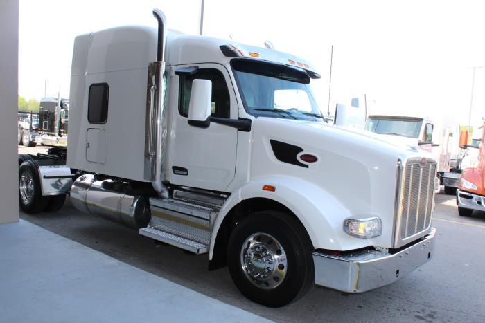 2022 Peterbilt 567-7