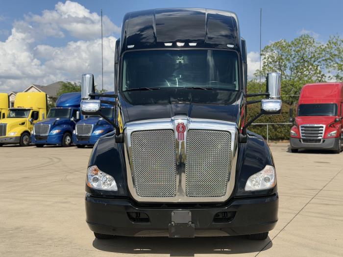 2022 Kenworth T680-1