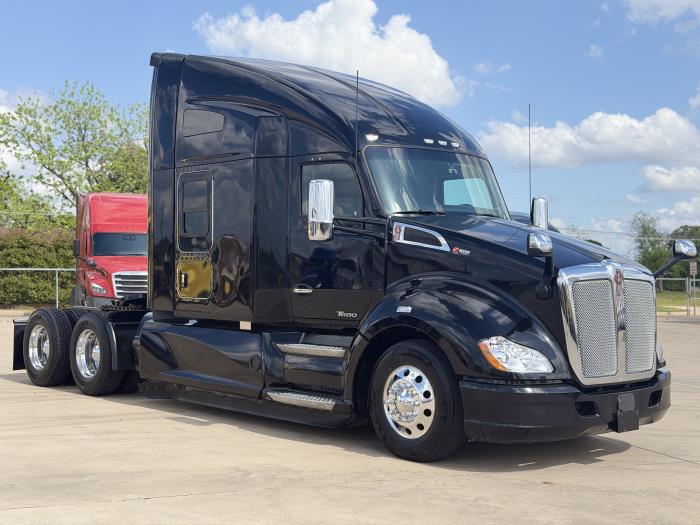 2022 Kenworth T680-2