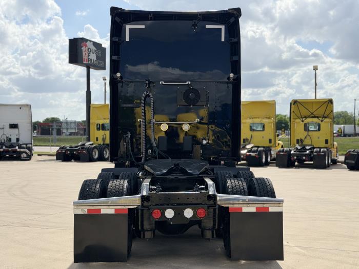 2022 Kenworth T680-5