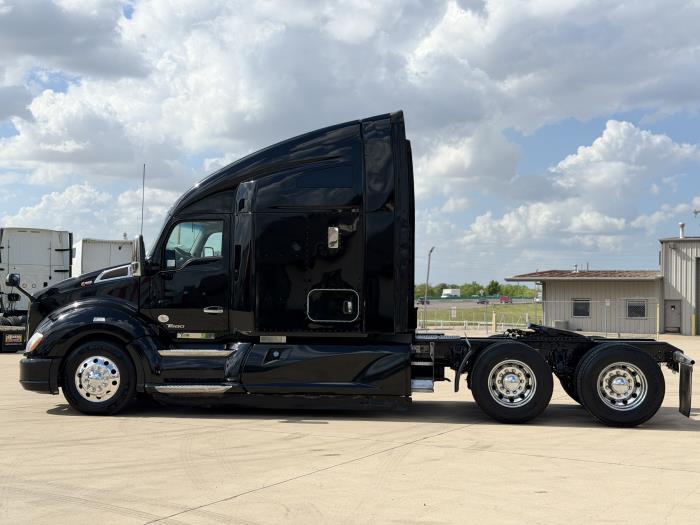 2022 Kenworth T680-7