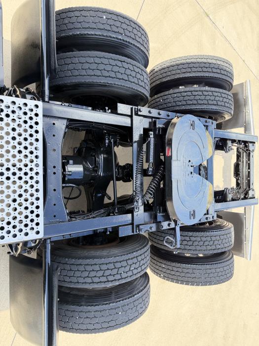 2022 Kenworth T680-13