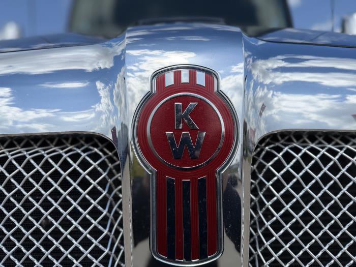 2022 Kenworth T680-15