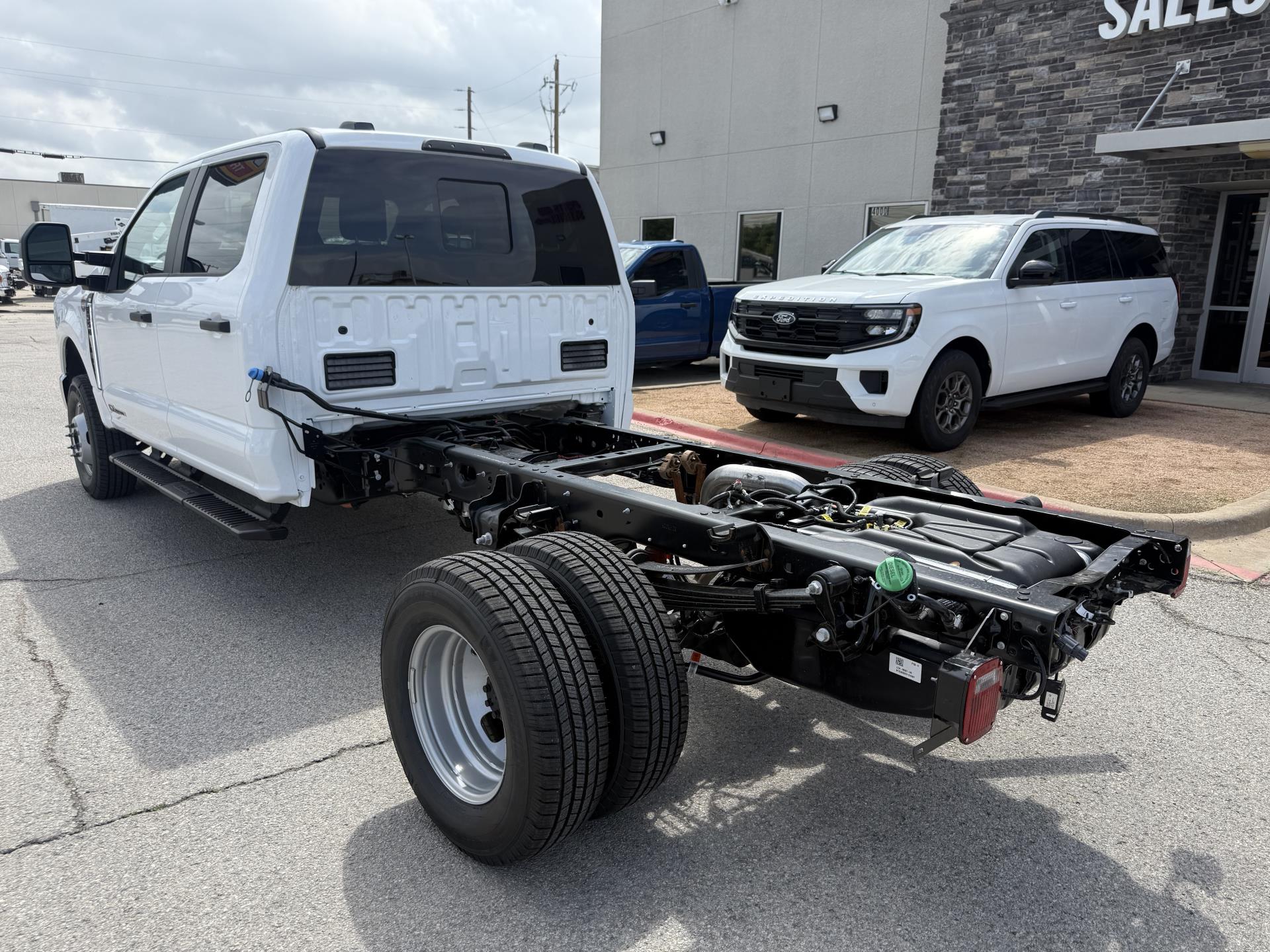 New 2026 Ford F-350 - photo 5