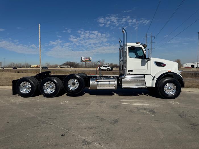 2027 Peterbilt 567-5